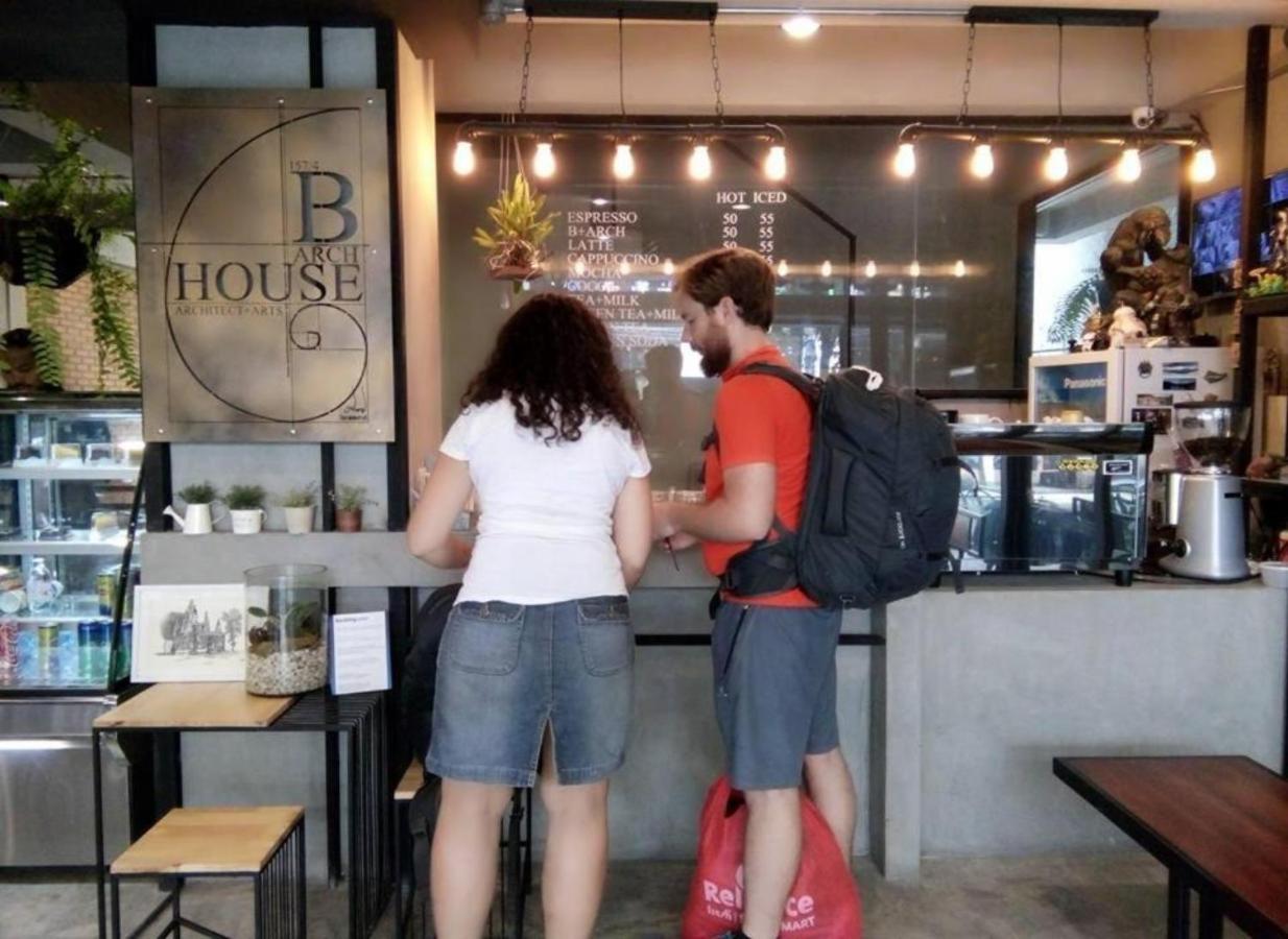 B Arch House Hotel Chiang Mai Exterior photo