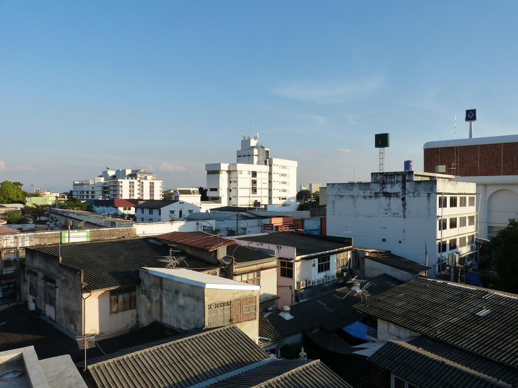 B Arch House Hotel Chiang Mai Exterior photo